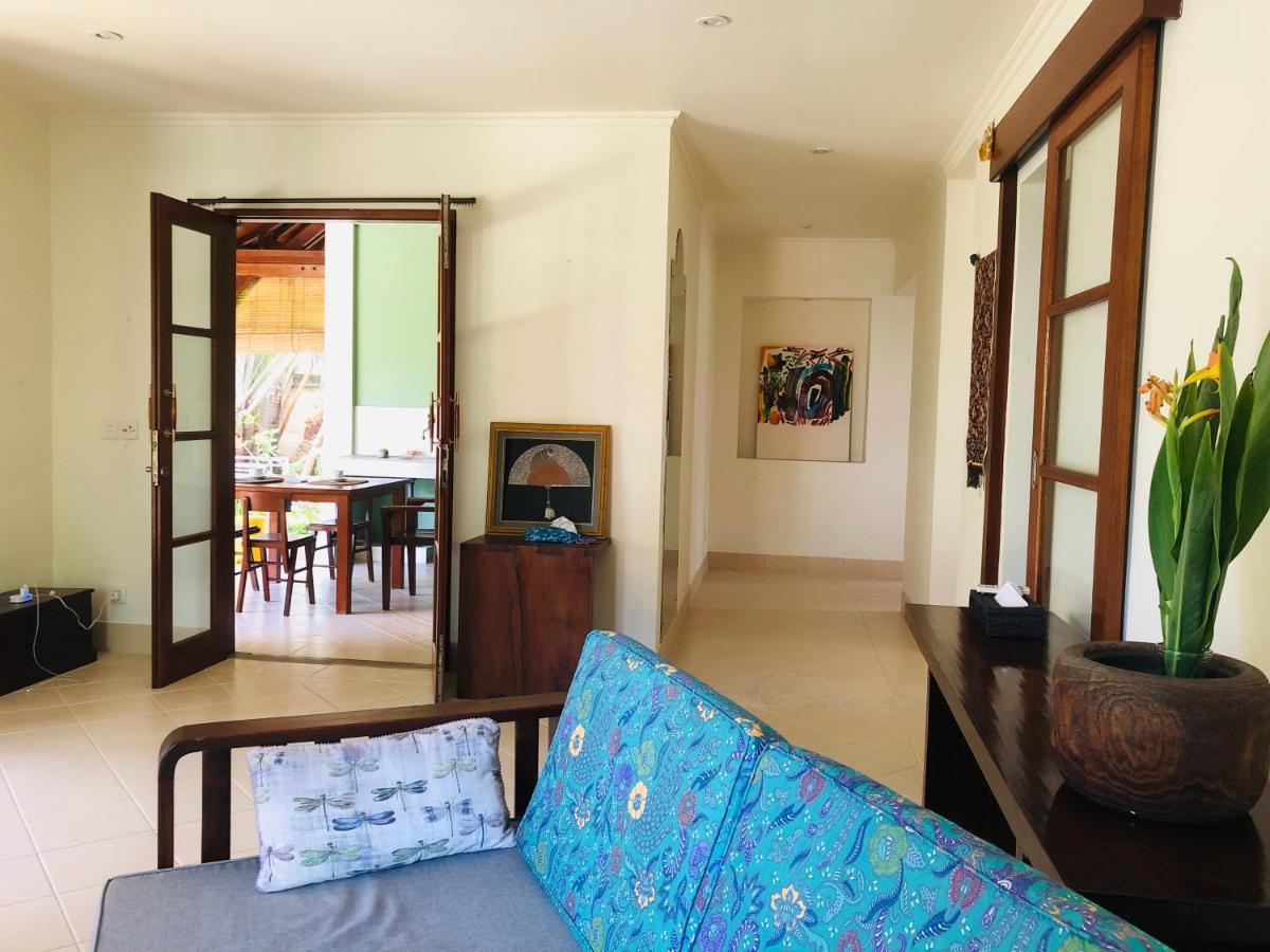 Villa Abhista Seminyak Exterior photo