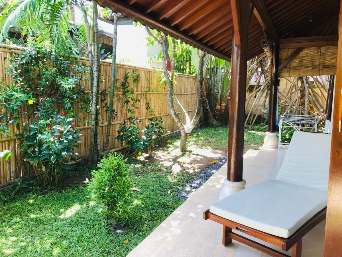 Villa Abhista Seminyak Exterior photo
