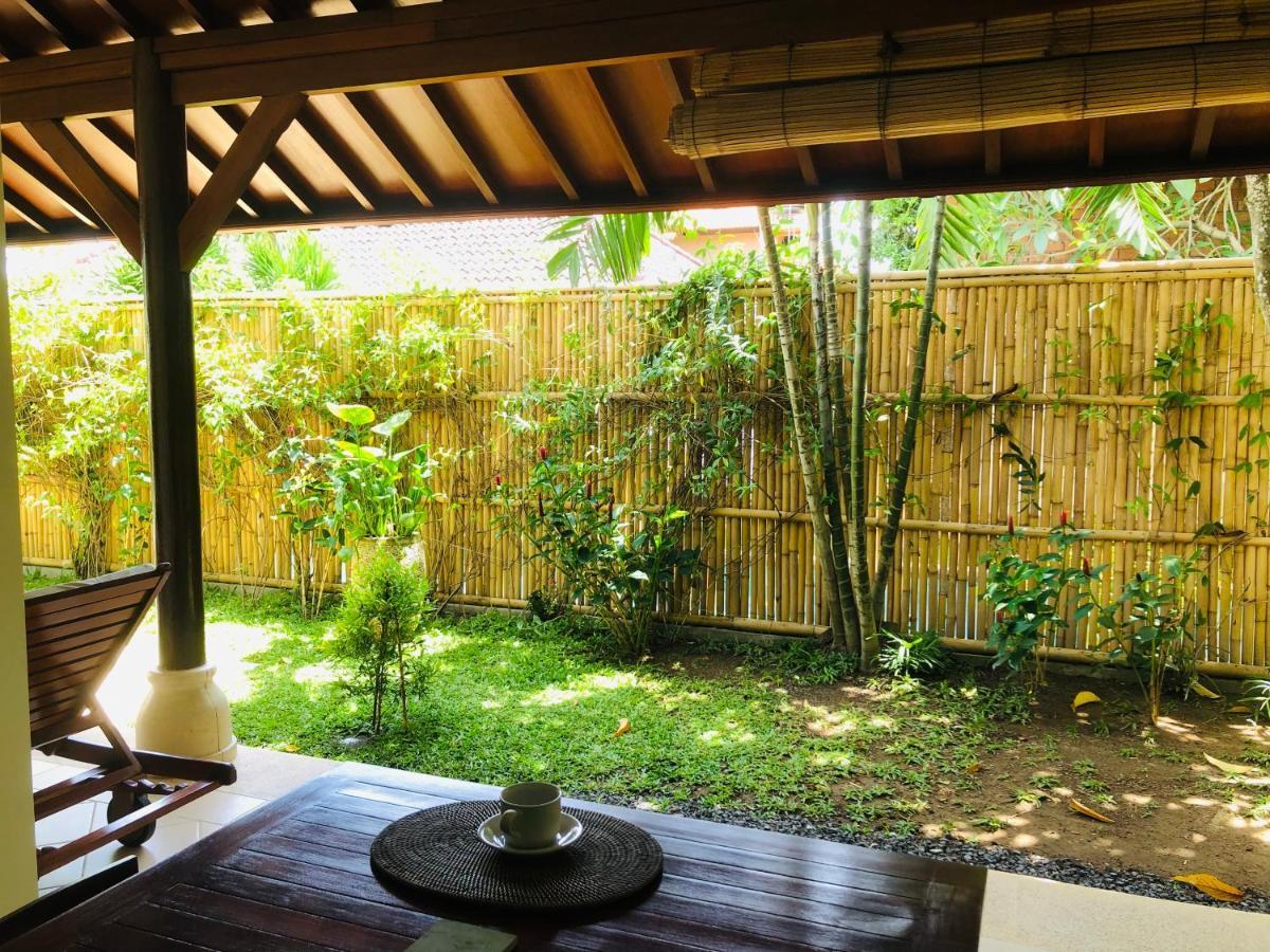 Villa Abhista Seminyak Exterior photo