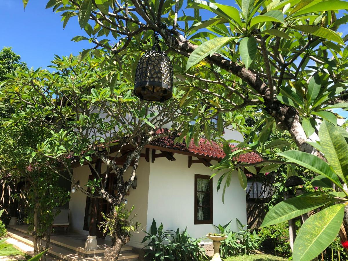 Villa Abhista Seminyak Exterior photo