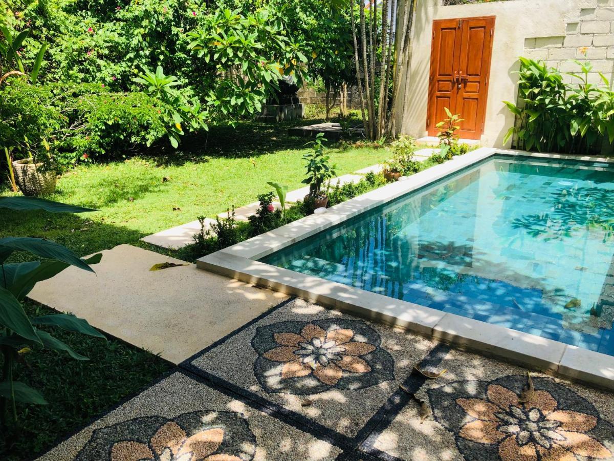 Villa Abhista Seminyak Exterior photo